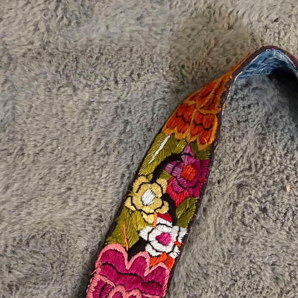 Giani Bernini  Leather Satchel with Adjustable Strap - Picture 4 of 11